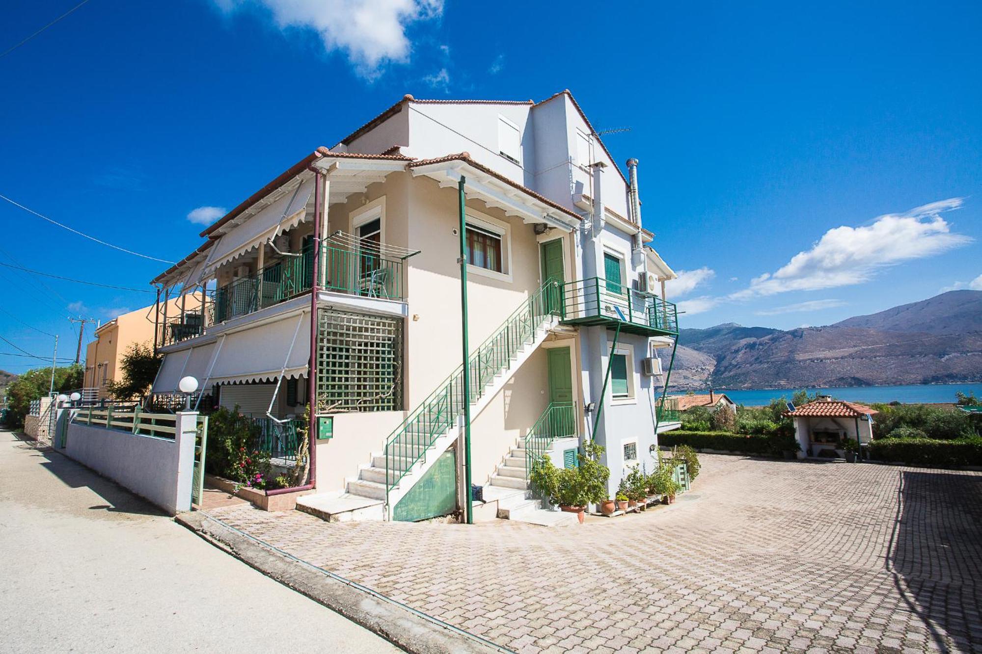 Aparthotel Panorama Lixouri Esterno foto