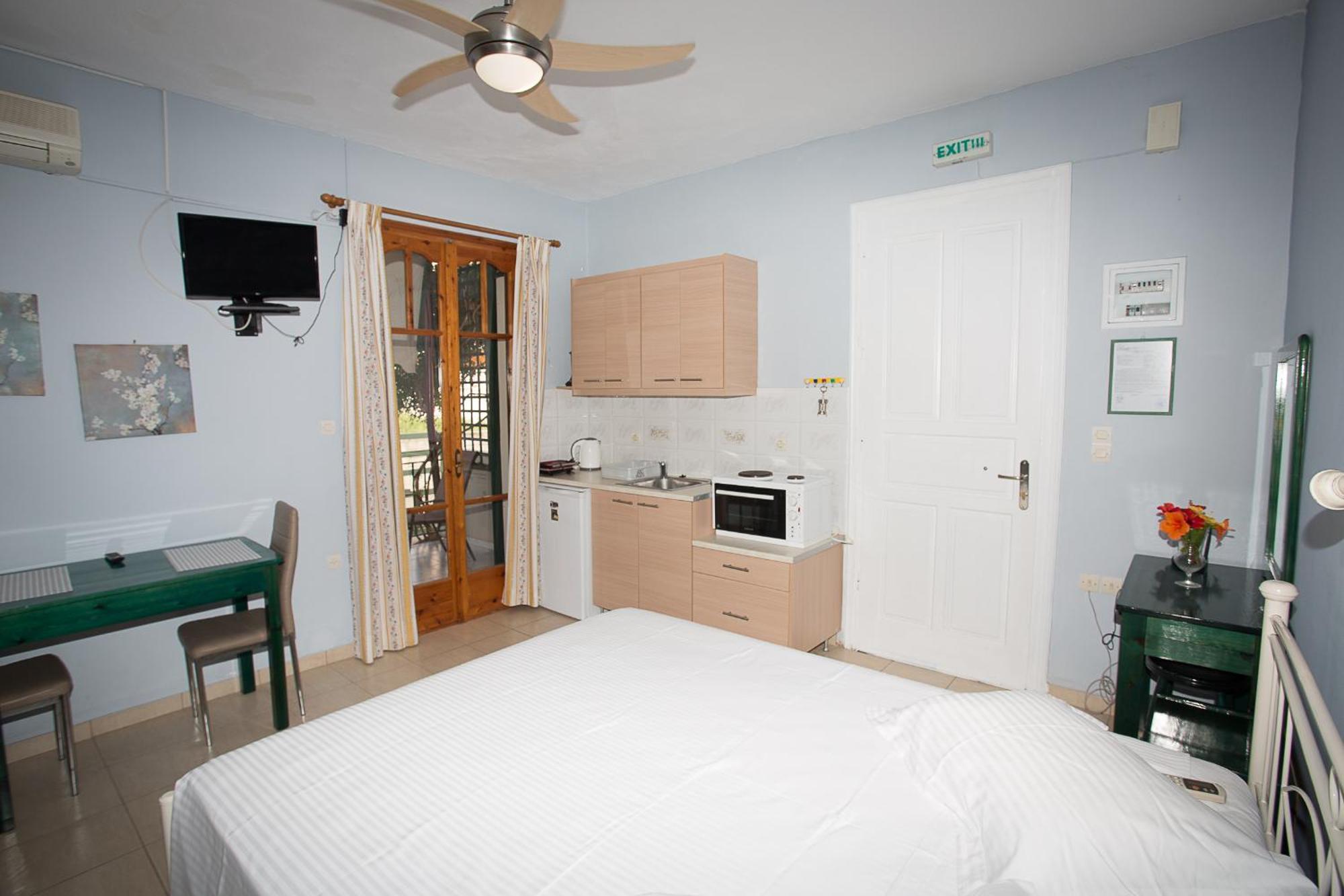 Aparthotel Panorama Lixouri Esterno foto