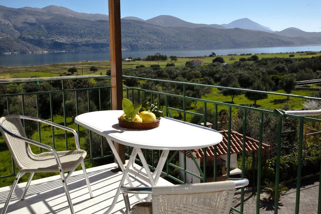 Aparthotel Panorama Lixouri Esterno foto